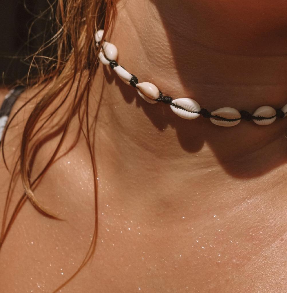 Model wearing seashell choker | Beach Jewellery UK 