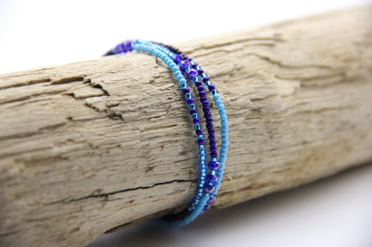 Blue and turquoise seed bead bracelet | Ben's Beach